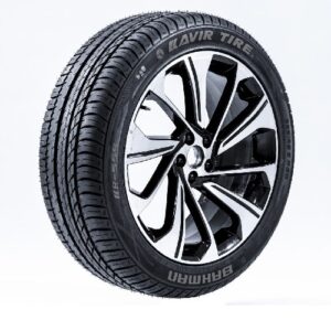 لاستیک کویرتایر سایز 255/45R20 طرح گل KB555